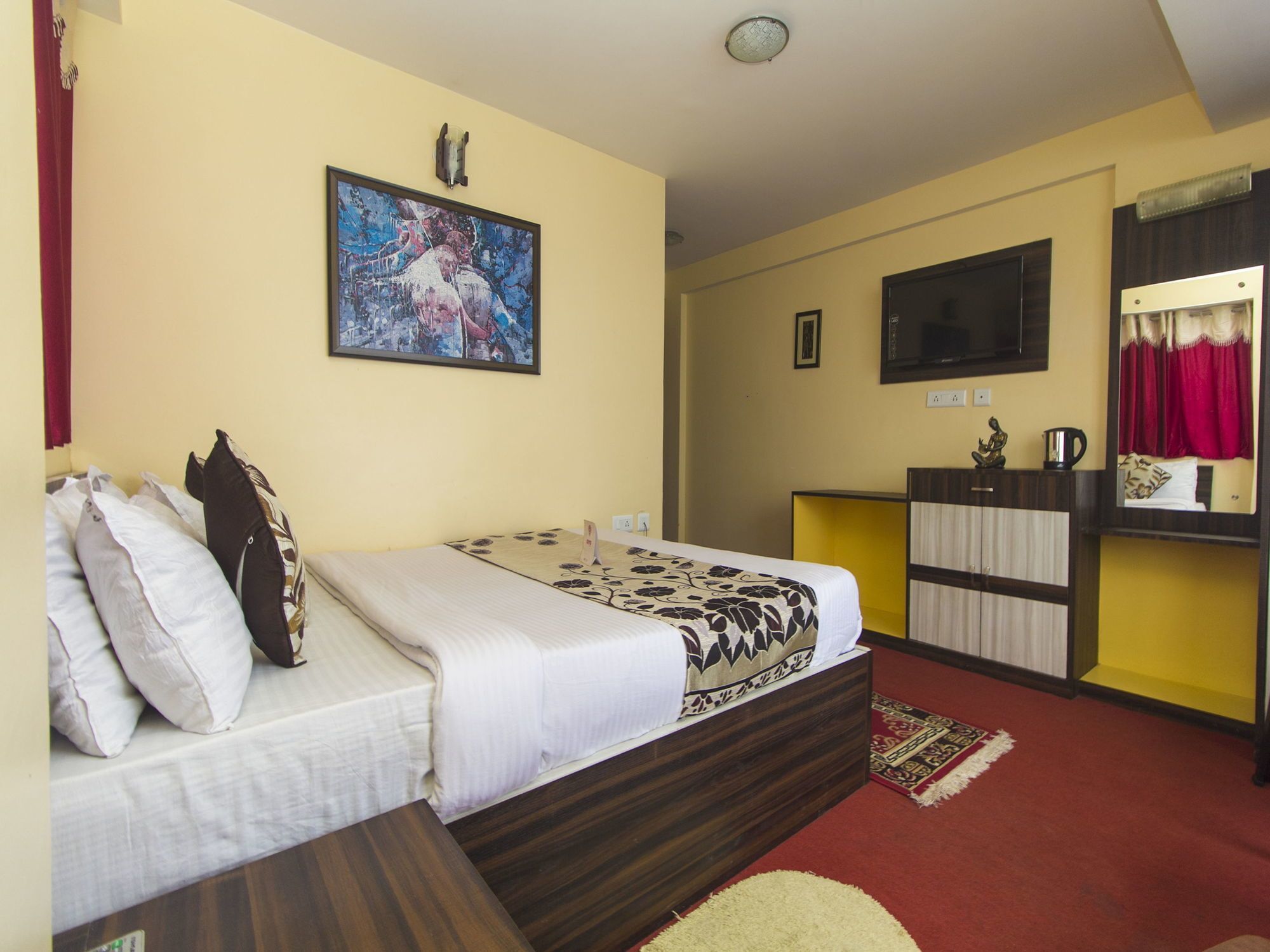 Oyo 4516 Golden Wind Horse Hotel Darjeeling  Exterior photo