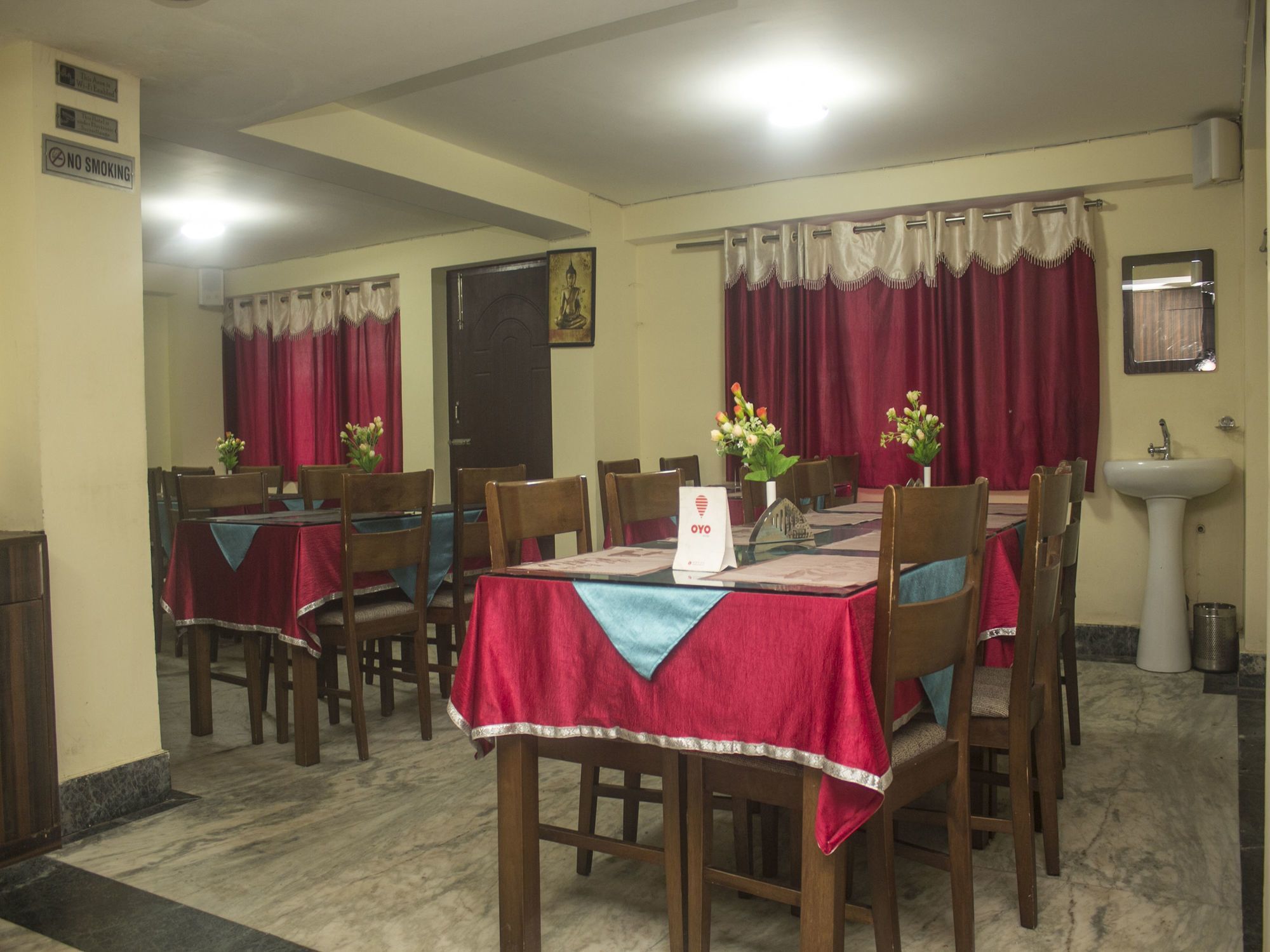 Oyo 4516 Golden Wind Horse Hotel Darjeeling  Exterior photo