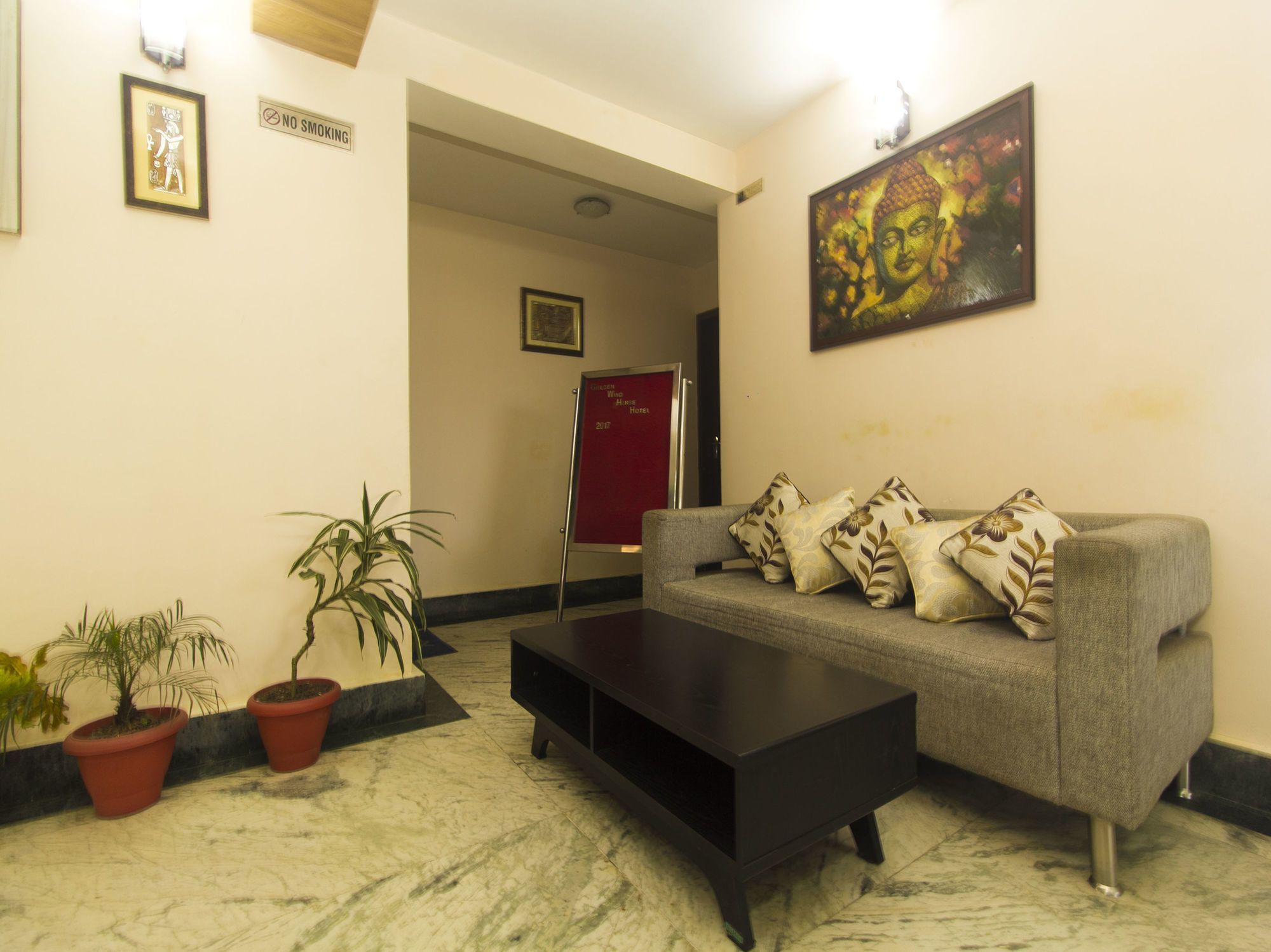 Oyo 4516 Golden Wind Horse Hotel Darjeeling  Exterior photo